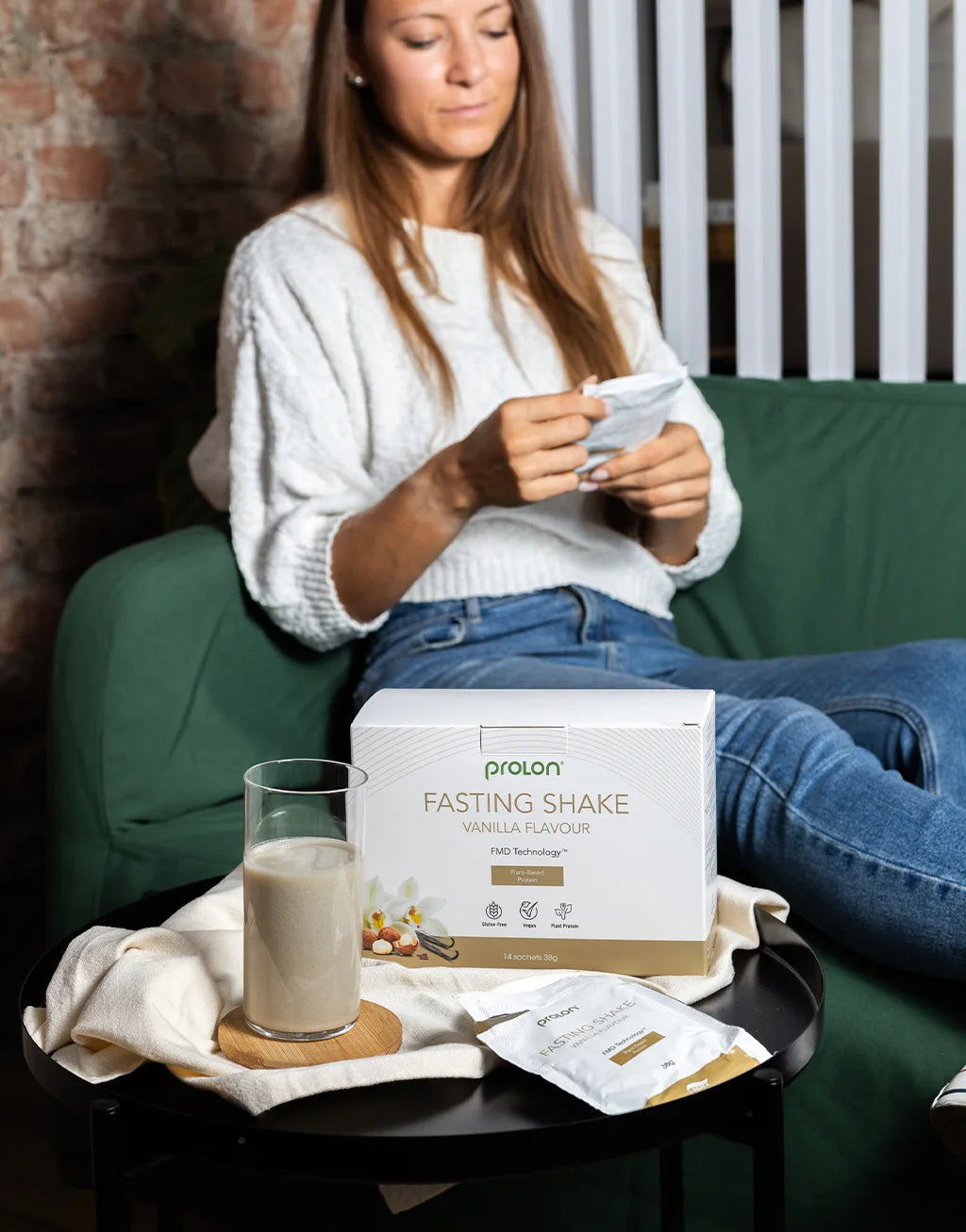Fasting Shake nourishes the body with plant-based proteins & healthy fats while keeping it in a fasting state.