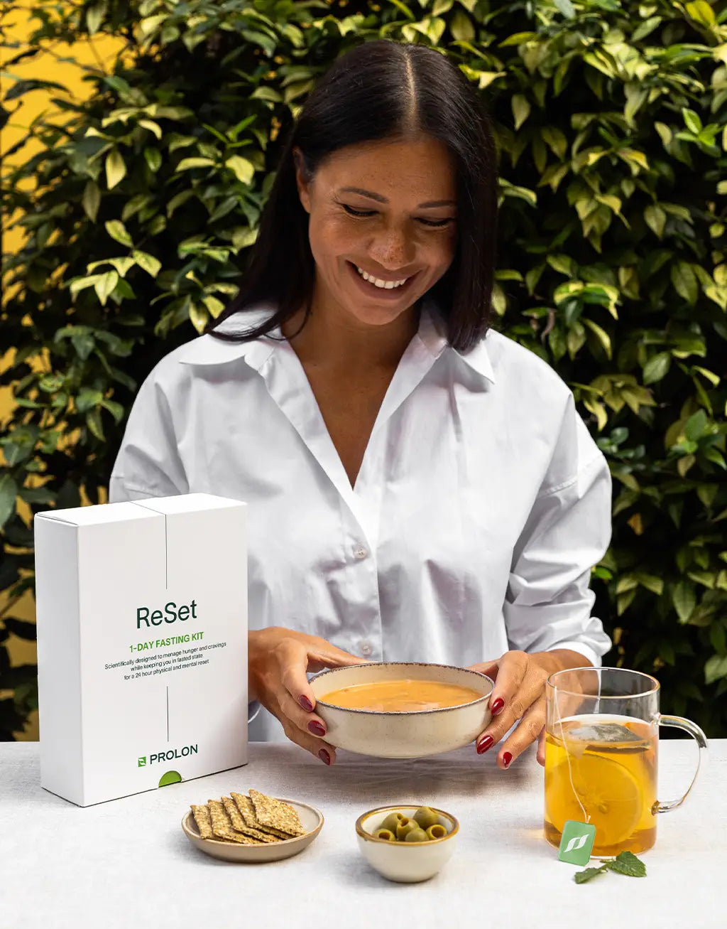 The only scientifically backed 1-day nutrition kit that keeps your body in a fasting state, helping you take the time to reset and recharge.